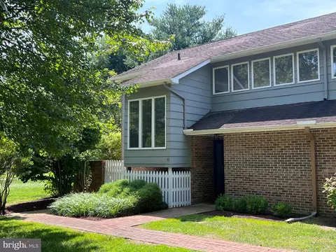24700 Deepwater Point Dr #10, Saint Michaels, MD 21663
