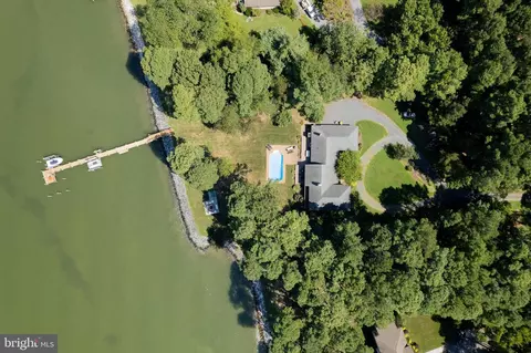 9416 Tilghman Island Rd, Wittman, MD 21676
