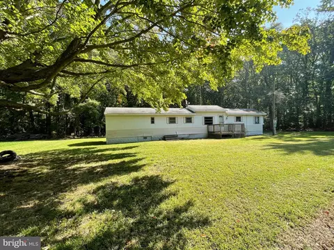 8665 Tilghman Island Rd, Wittman, MD 21676