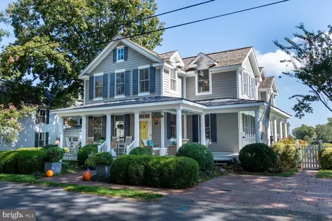 215 South St, Oxford, MD 21654