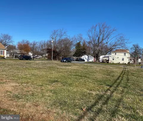 6040 Tilghman Island Rd, Tilghman, MD 21671