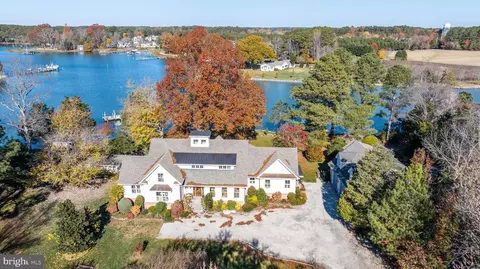 24756 Rays Point Rd, Saint Michaels, MD 21663