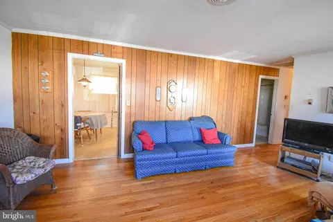 104 E Maple Ave, Saint Michaels, MD 21663 photo 3