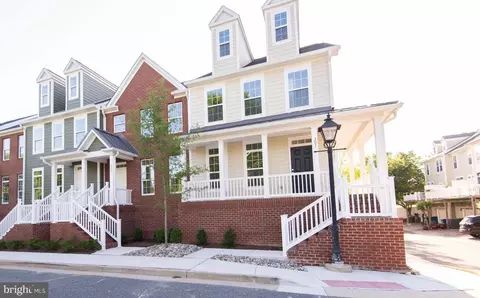 300 Dixon St #201, Easton, MD 21601