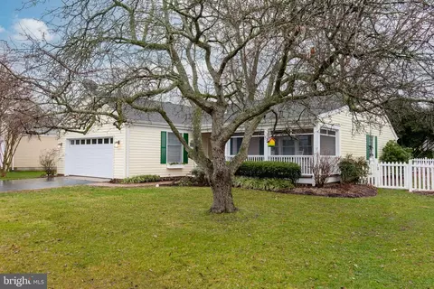 107 Bonfield Ave, Oxford, MD 21654