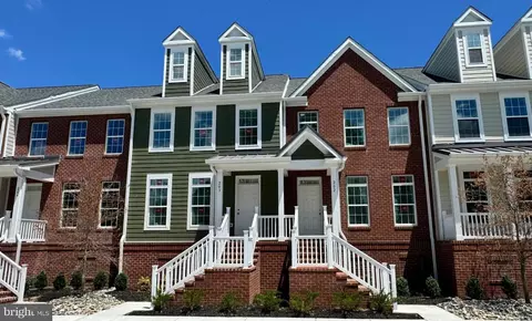 300 Dixon St #203, Easton, MD 21601