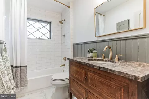 Bath - 3890 Main St, Trappe, MD 21673 photo 2 of 4