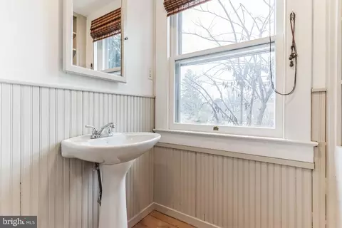 Bath - 3890 Main St, Trappe, MD 21673 photo 1 of 4
