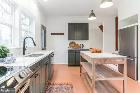 Kitchen - 3890 Main St, Trappe, MD 21673 photo 4 of 4