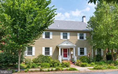 211 Earle Ave, Easton, MD 21601