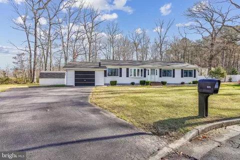 521 Hazelwood Dr, Easton, MD 21601