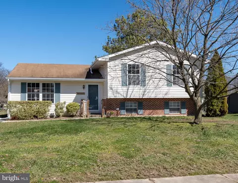 29408 Petunia Dr, Easton, MD 21601