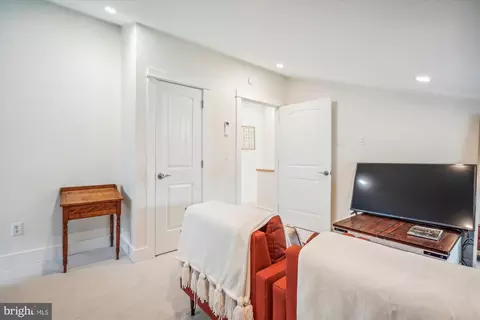 Bedroom - 109 E Maple Ave, Saint Michaels, MD 21663 photo 10 of 13