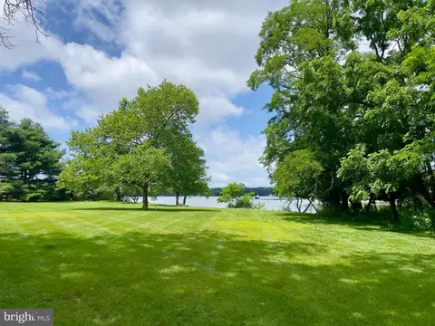 Brick Row Drive, Oxford, MD 21654