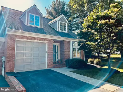 1175 S Washington St #20, Easton, MD 21601