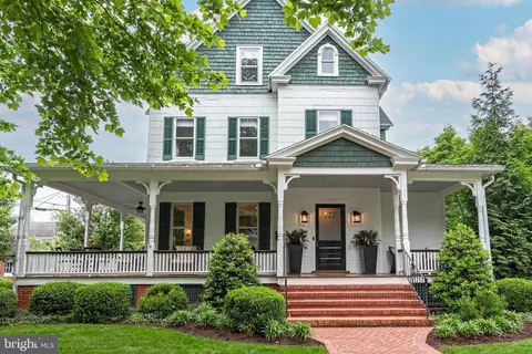127 S Harrison St, Easton, MD 21601