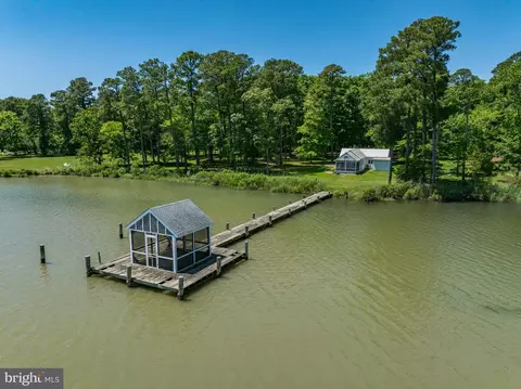 26813 Miles River Rd, Easton, MD 21601