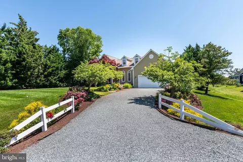 21388 Avalon Ct, Tilghman, MD 21671