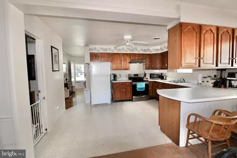 Kitchen - 107 E Maple Ave, Saint Michaels, MD 21663 photo 2 of 2