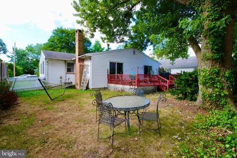 Exterior - 107 E Maple Ave, Saint Michaels, MD 21663 photo 2 of 2
