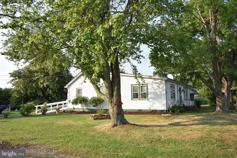 21585 Camper Cir, Tilghman, MD 21671