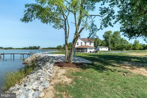 Exterior - 4912 Bar Neck Rd, Tilghman, MD 21671 photo 3 of 11
