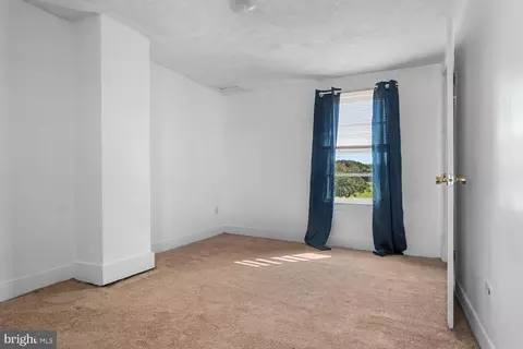 Bedroom - 4912 Bar Neck Rd, Tilghman, MD 21671 photo 1 of 8