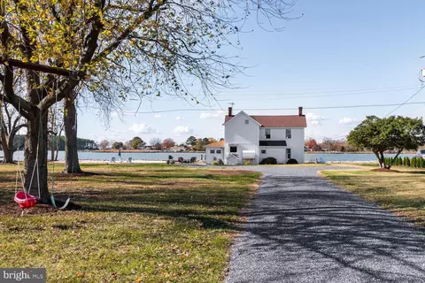 Exterior - 4912 Bar Neck Rd, Tilghman, MD 21671 photo 2 of 11