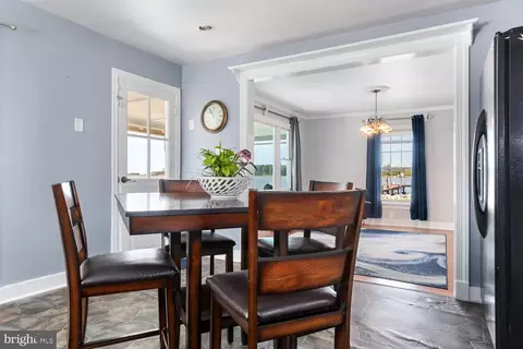 Dining - 4912 Bar Neck Rd, Tilghman, MD 21671 photo 2 of 2