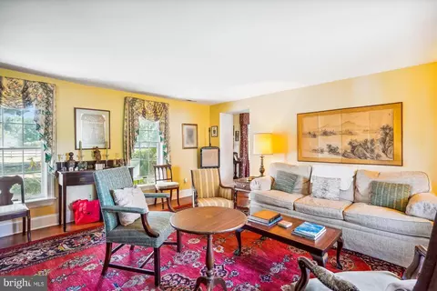 Living - 4500 Grove Rd, Trappe, MD 21673 photo 4 of 7