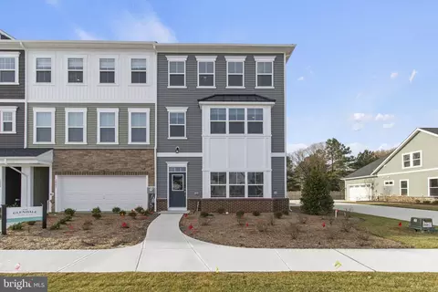 1019 Champlain Ct, Trappe, MD 21673