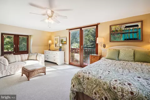 Bedroom - 7130 Cooper Point Rd, Bozman, MD 21612 photo 5 of 14