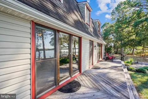 Exterior - 7130 Cooper Point Rd, Bozman, MD 21612 photo 4 of 16