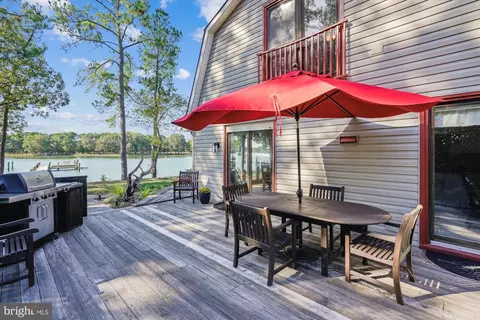 Exterior - 7130 Cooper Point Rd, Bozman, MD 21612 photo 7 of 16