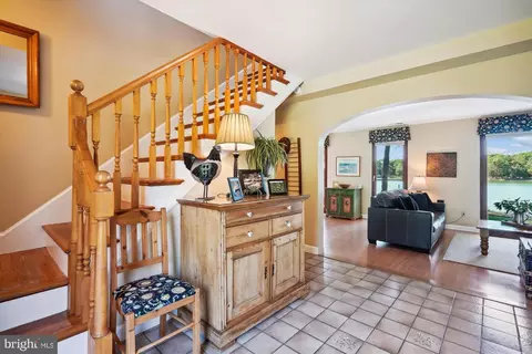 Entry Way - 7130 Cooper Point Rd, Bozman, MD 21612 photo 2 of 4