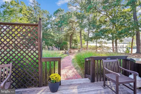 Exterior - 7130 Cooper Point Rd, Bozman, MD 21612 photo 8 of 16