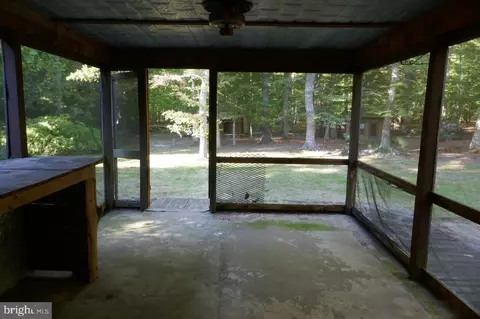 Exterior - 29180 Howell Point Rd, Trappe, MD 21673 photo 1 of 3