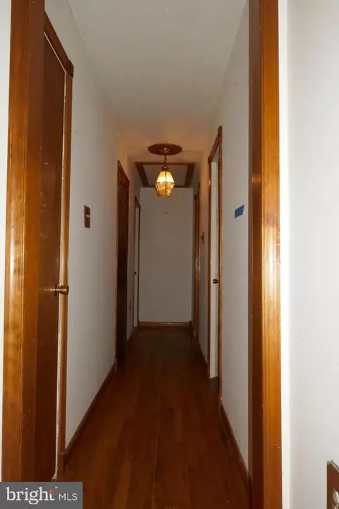 Entry Way - 29180 Howell Point Rd, Trappe, MD 21673 photo 4 of 6