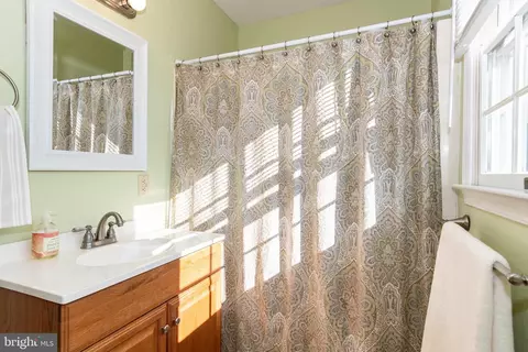 Bath - 5600 Marlan Dr, Trappe, MD 21673 photo 3 of 3