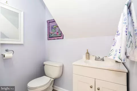 Entry Way - 5600 Marlan Dr, Trappe, MD 21673 photo 4 of 5