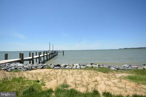 4480 Bachelors Point Rd, Oxford, MD 21654