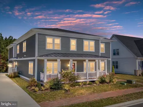 8130 Easton Village Dr, Easton, MD 21601