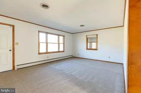 Living - 9725 Tilghman Island Rd, Mcdaniel, MD 21647 photo 2 of 3