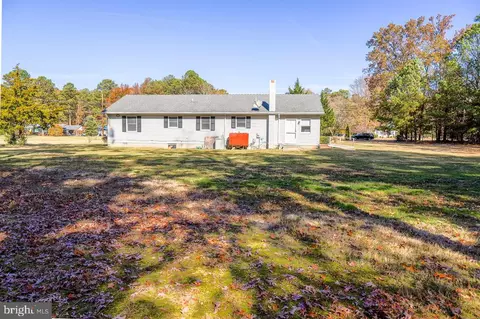 Exterior - 9725 Tilghman Island Rd, Mcdaniel, MD 21647 photo 3 of 5
