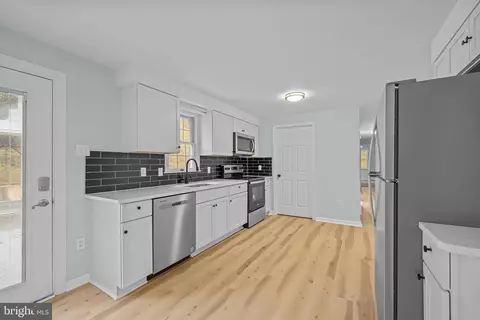 9656 Macks Ln, Mcdaniel, MD 21647 photo 3