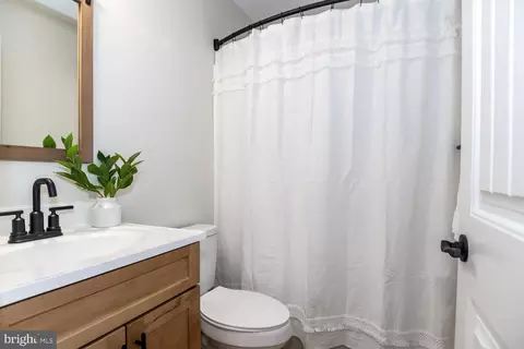 Bath - 1203 Broad Leaf Ct, Trappe, MD 21673 photo 5 of 5