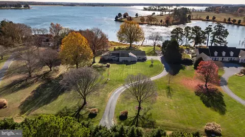 26675 N Point Rd, Easton, MD 21601