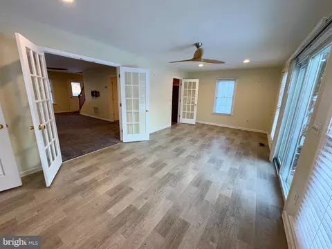 Living - 5528 Marlan Dr, Trappe, MD 21673 photo 6 of 9