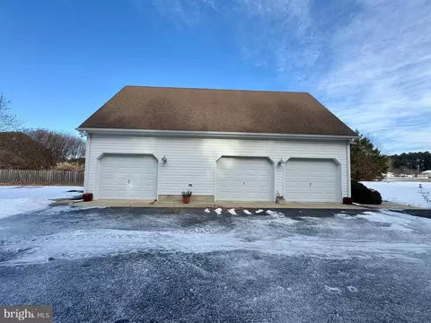 Exterior - 5528 Marlan Dr, Trappe, MD 21673 photo 9 of 12