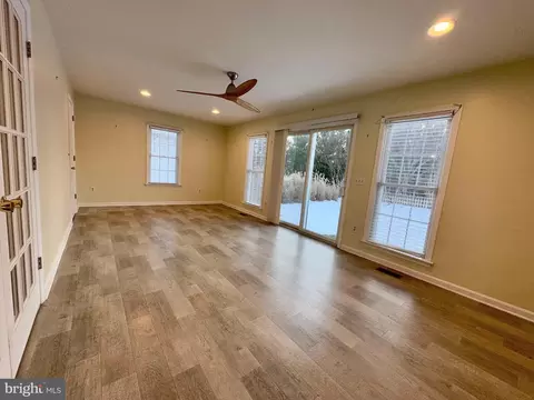 Living - 5528 Marlan Dr, Trappe, MD 21673 photo 5 of 9